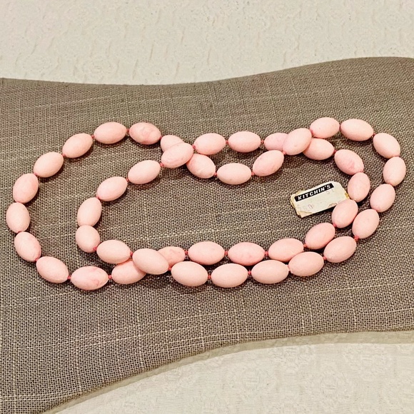 S8-BUNDLE ONLY-Vintage Pink Beaded Necklace w/Original Tag - Picture 2 of 5